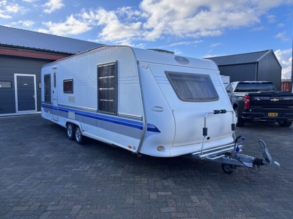 Hobby 635 SMF UK SPECIAL, bj.2005 met MOVER en VOORTENT!!!