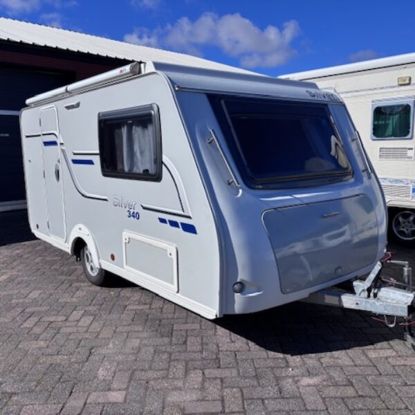 Trigano Silver 340 bj.2014, LICHTGEWICHT, HEFDAK, MOVER en VOORTENT!
