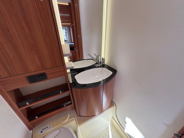 Dethleffs Cabby CRUZER 520L, bj.2014 met 2 APARTE BEDDEN!!! - Afbeelding 15