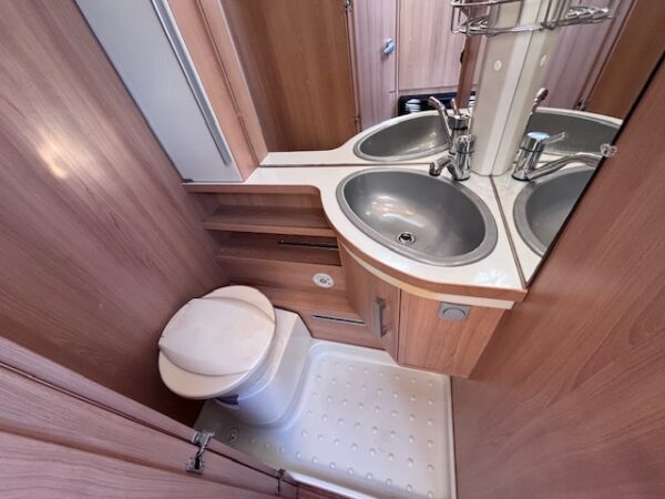 TEC Travel King 650 TE bj.2015, 2 APARTE BEDDEN met AIRCO!!! - Afbeelding 16