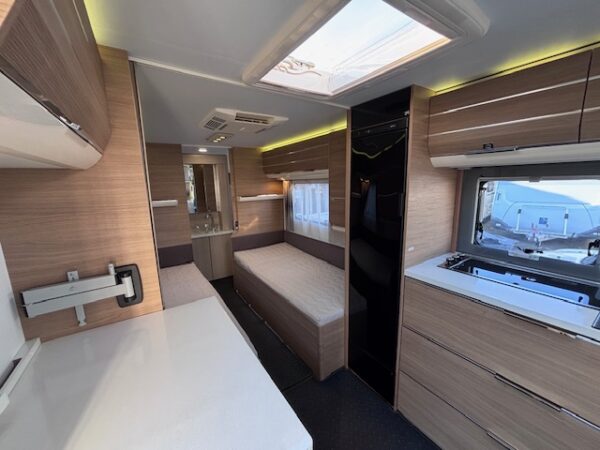 Adria Adora 572 UT, bj.2015 met mover, airco, douche, voortent - Afbeelding 23