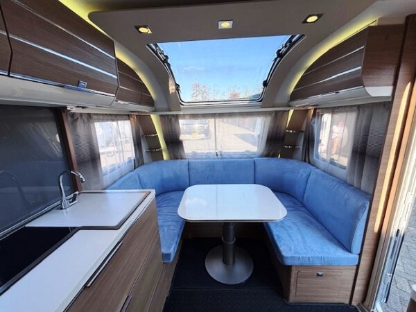 Adria Adora 572 UT, bj.2015 met mover, airco, douche, voortent - Afbeelding 5