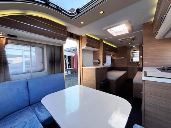 Adria Adora 572 UT, bj.2015 met mover, airco, douche, voortent - Afbeelding 7
