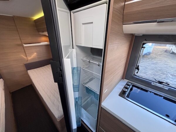 Adria Adora 572 UT, bj.2015 met mover, airco, douche, voortent - Afbeelding 16