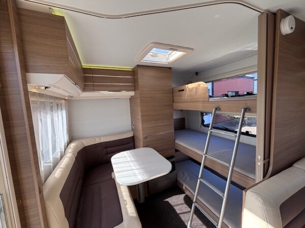 Adria Adora 613 PK bj.2016, 7 PERSOONS, met MOVER en AIRCO! - Afbeelding 6