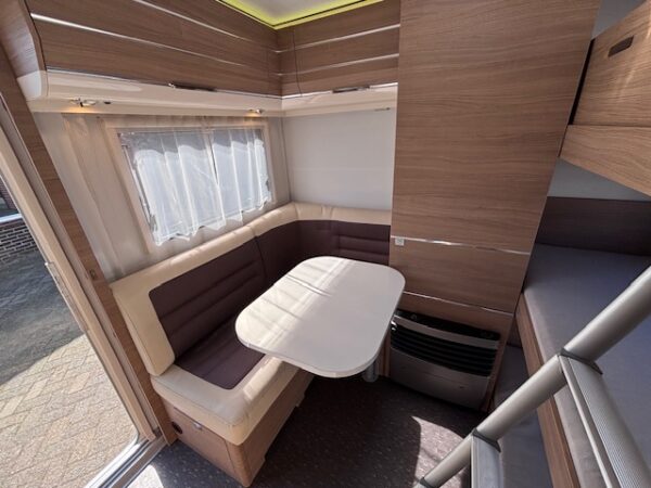 Adria Adora 613 PK bj.2016, 7 PERSOONS, met MOVER en AIRCO! - Afbeelding 7