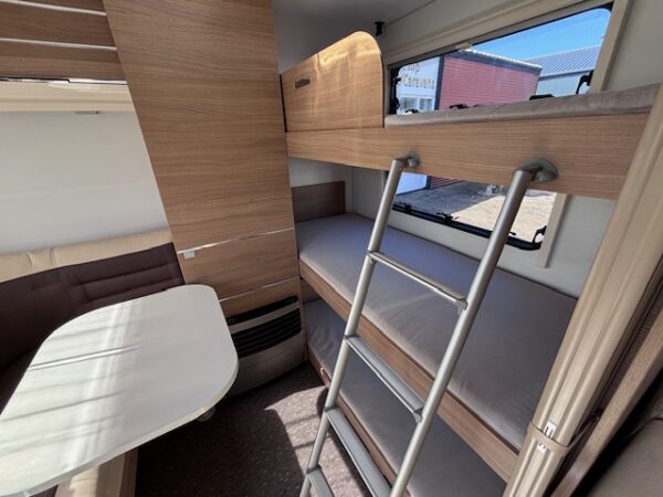 Adria Adora 613 PK bj.2016, 7 PERSOONS, met MOVER en AIRCO! - Afbeelding 8