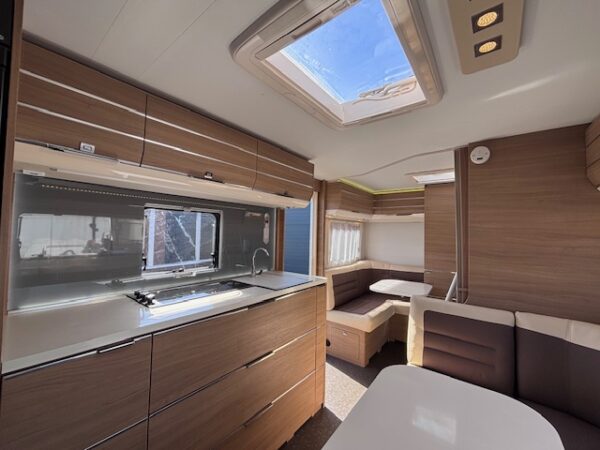 Adria Adora 613 PK bj.2016, 7 PERSOONS, met MOVER en AIRCO! - Afbeelding 13