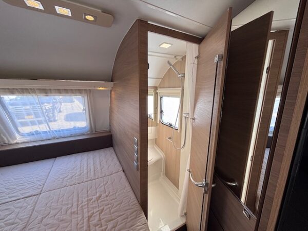 Adria Adora 613 PK bj.2016, 7 PERSOONS, met MOVER en AIRCO! - Afbeelding 21