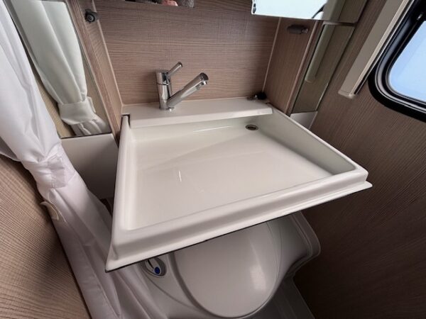 Adria Adora 613 PK bj.2016, 7 PERSOONS, met MOVER en AIRCO! - Afbeelding 23