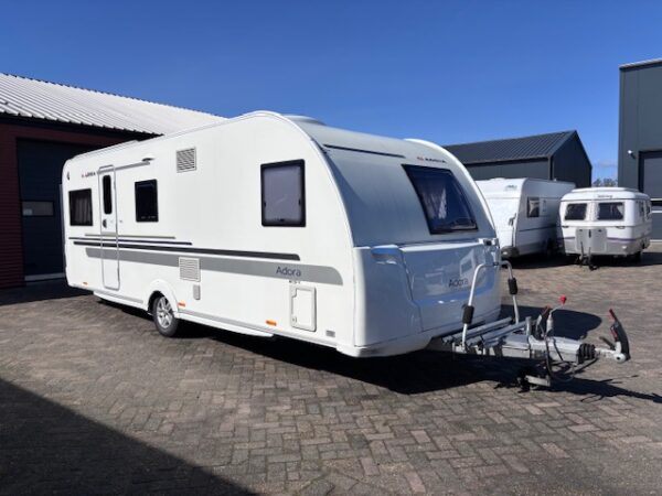 Adria Adora 613 PK bj.2016, 7 PERSOONS, met MOVER en AIRCO!
