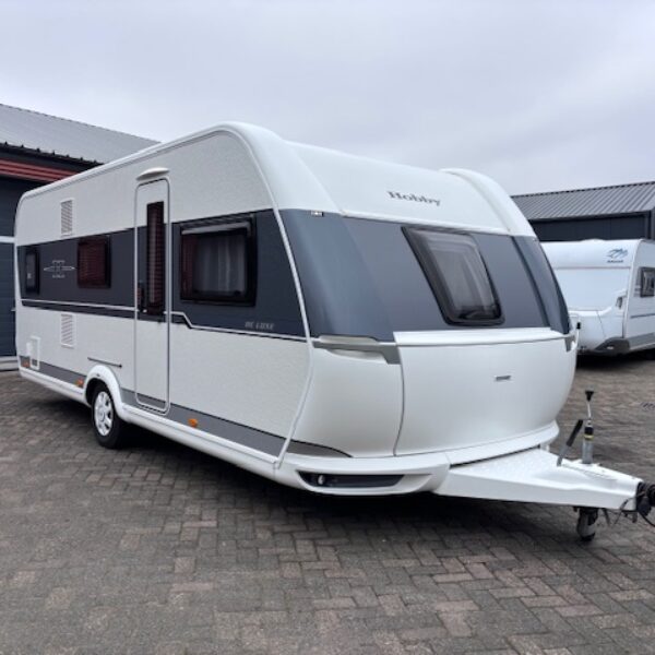 Hobby De Luxe 545 KMF bj.2020, STAPELBED en VOORTENT!!!