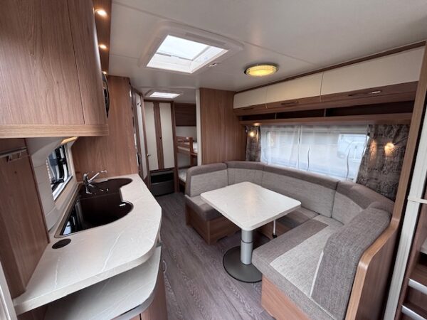 Hobby De Luxe 545 KMF bj.2020, STAPELBED en VOORTENT!!! - Afbeelding 8