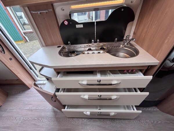 Hobby De Luxe 545 KMF bj.2020, STAPELBED en VOORTENT!!! - Afbeelding 16