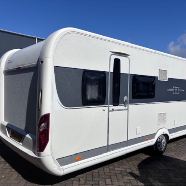 Hobby Excellent 560 KMFE bj.2014 met STAPELBED en VOORTENT!!!