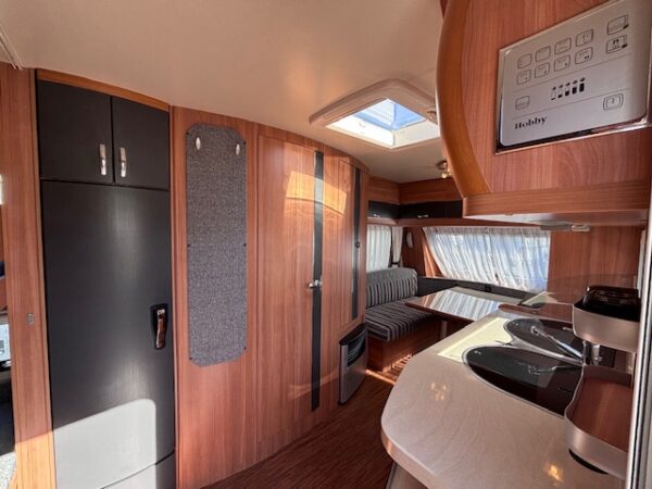 Hobby De Luxe 420 KB bj.2012, MOVER, VOORTENT en STAPELBED!!! - Afbeelding 5