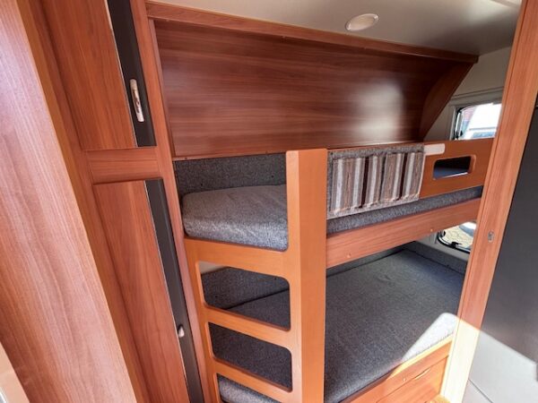 Hobby De Luxe 420 KB bj.2012, MOVER, VOORTENT en STAPELBED!!! - Afbeelding 7