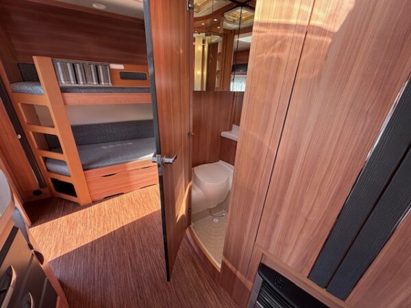 Hobby De Luxe 420 KB bj.2012, MOVER, VOORTENT en STAPELBED!!! - Afbeelding 17
