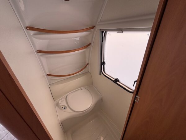 Chateau Calista 450 bj.2006 met MOVER, VOORTENT en ZAKLUIFEL - Afbeelding 18