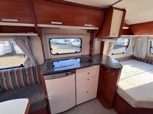 Chateau Calista 450 bj.2010 met MOVER, VOORTENT en LUIFEL - Afbeelding 10