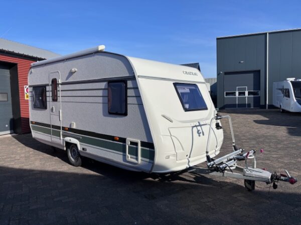Chateau Calista 450 bj.2010 met MOVER, VOORTENT en LUIFEL