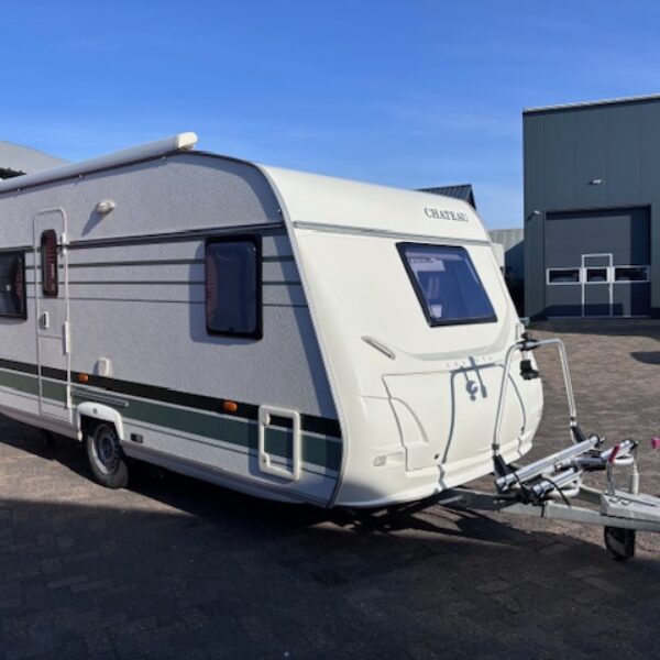 Chateau Calista 450 bj.2010 met MOVER, VOORTENT en LUIFEL