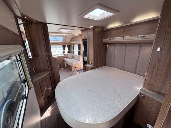Sprite Cruzer 550 SR bj.2022 met QUEENSBED en ZAKLUIFEL!!! - Afbeelding 17