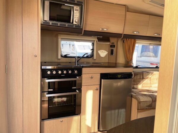 Sprite Europa 460, bj.2011, mover, cassetteluifel, voortent, douche - Afbeelding 14