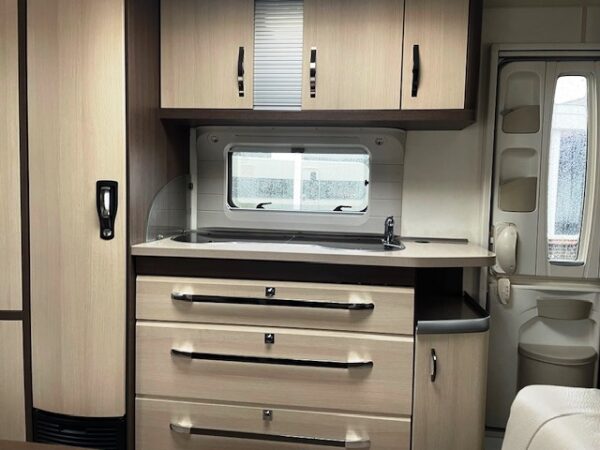 Hobby Prestige 650 UMFE bj.2016 met voortent!!! - Afbeelding 10