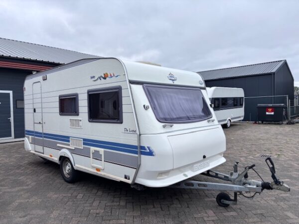 Hobby De Luxe 440 bj.1997 met VOORTENT