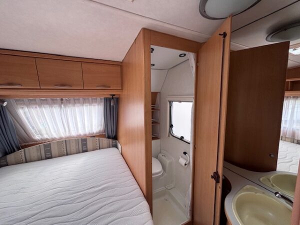 Eriba Swing 465 Bj. 2004 EXPORT CARAVAN prijs op aanvraag!! - Afbeelding 11