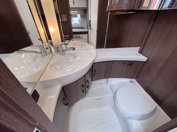 Hobby Prestige 495 UL bj.2016, 2 APARTE BEDDEN en ZAKLUIFEL! - Afbeelding 14