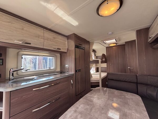 Tabbert Rossini 620 DM bj.2018 met STAPELBED en VOORTENT!!! - Afbeelding 8