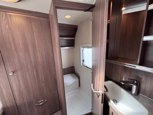 Tabbert Rossini 620 DM bj.2018 met STAPELBED en VOORTENT!!! - Afbeelding 17