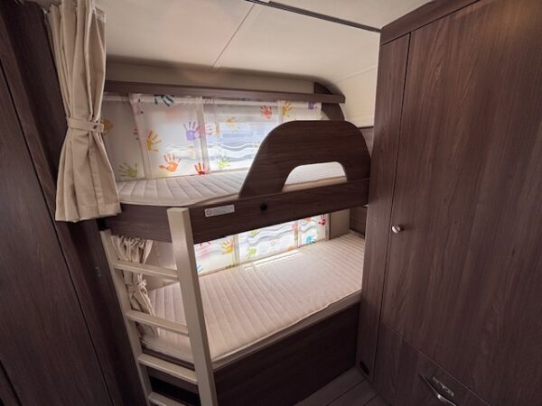 Tabbert Rossini 620 DM bj.2018 met STAPELBED en VOORTENT!!! - Afbeelding 20