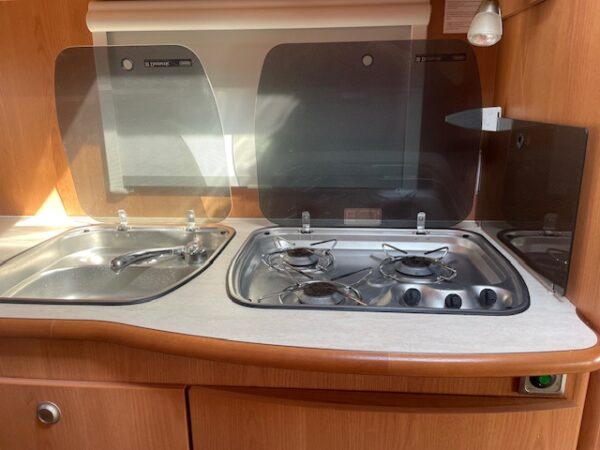 Avento Gran Turismo 430 TCB bj.2010 met mover en zakluifel - Afbeelding 9