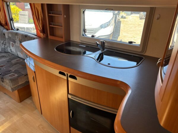 Hobby Prestige 720 UKFE 8 pers. bj, 2008! MET MOVER! - Afbeelding 11