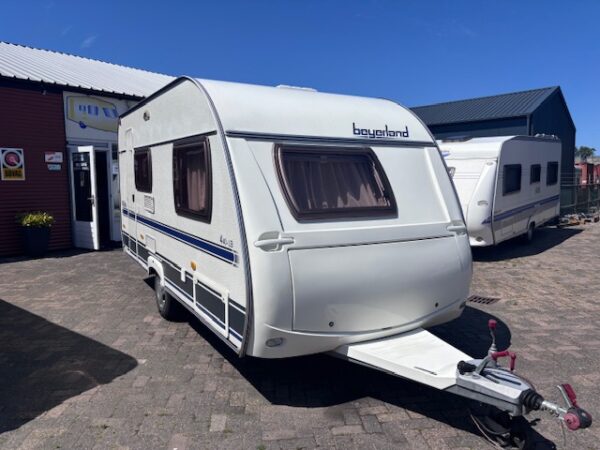 Beyerland Vitesse 440 LB bj.2004, VOORTENT en LUIFEL!!!