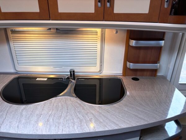 Hobby Prestige 610 UL bj.2011, MOVER en AIRCO - Afbeelding 10