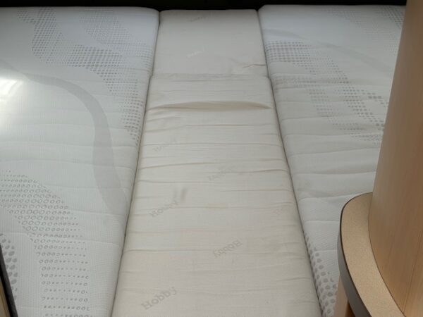 Hobby La Vita 495 UL bj.2010, mover, airco, voortent - Afbeelding 10