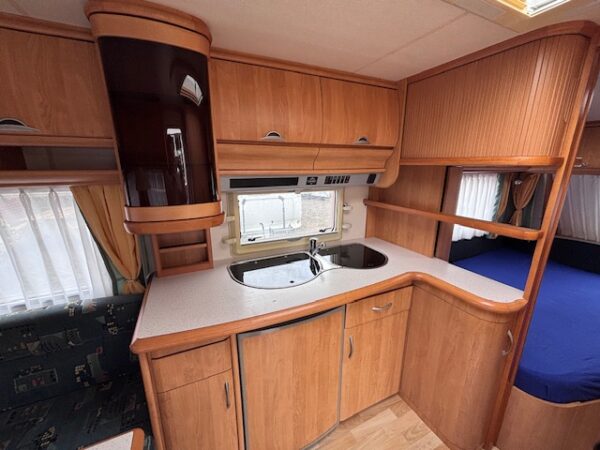 Hobby Excellent Easy 460 bj.2003 met VOORTENT en LUFEL!!! - Afbeelding 9