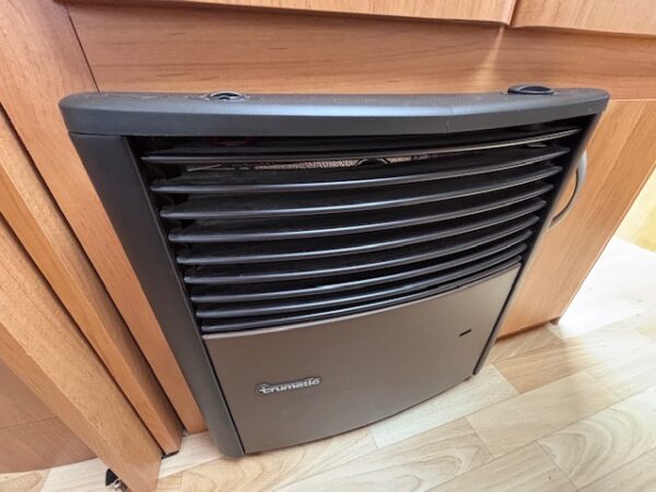 Hobby Excellent Easy 460 bj.2003 met VOORTENT en LUFEL!!! - Afbeelding 21