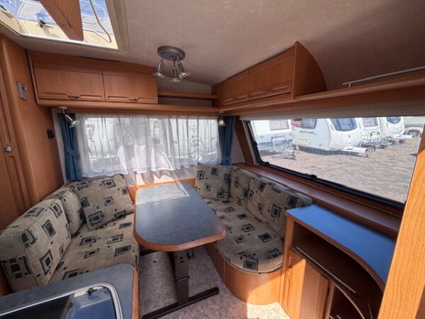 Adria Unica B 462 DP bj.2002 met VOORTENT en DOUCHE!!! - Afbeelding 5