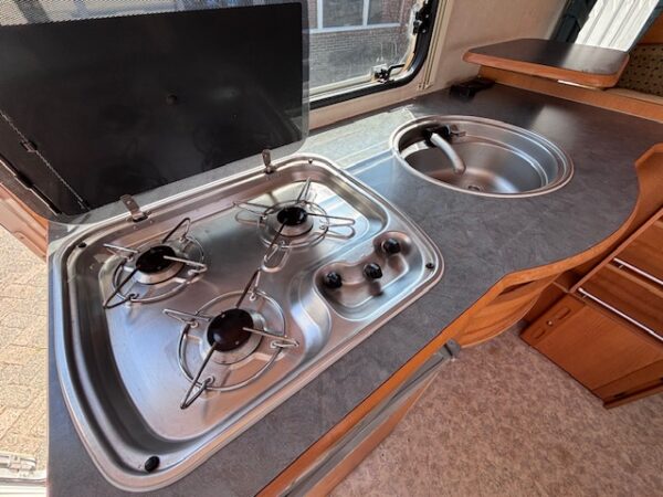 Adria Unica B 462 DP bj.2002 met VOORTENT en DOUCHE!!! - Afbeelding 12