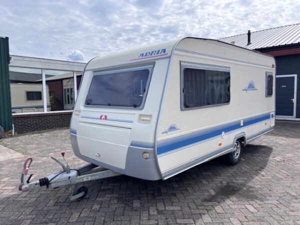 Adria Unica B 462 DP bj.2002 met VOORTENT en DOUCHE!!! - Afbeelding 4