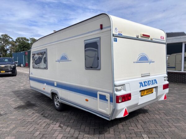 Adria Unica B 462 DP bj.2002 met VOORTENT en DOUCHE!!! - Afbeelding 3