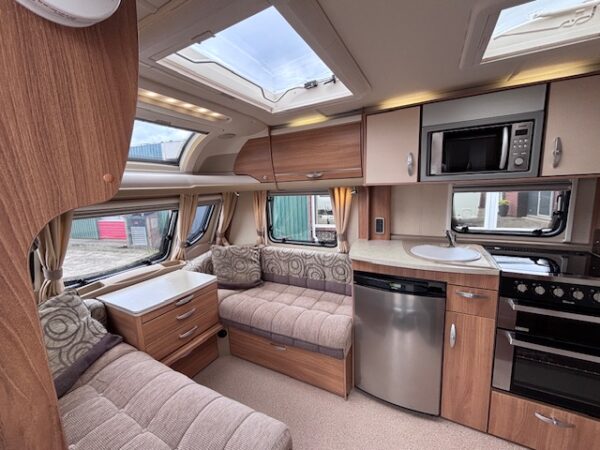 Swift Challenger 565 SR bj.2013 met MOVER en 2 APARTE BEDDEN - Afbeelding 5