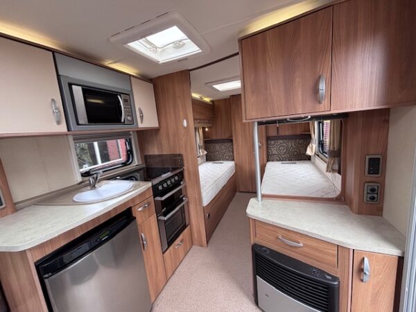 Swift Challenger 565 SR bj.2013 met MOVER en 2 APARTE BEDDEN - Afbeelding 6