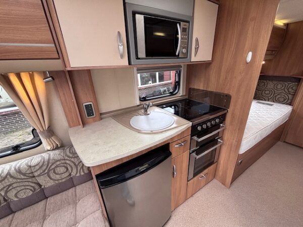 Swift Challenger 565 SR bj.2013 met MOVER en 2 APARTE BEDDEN - Afbeelding 13