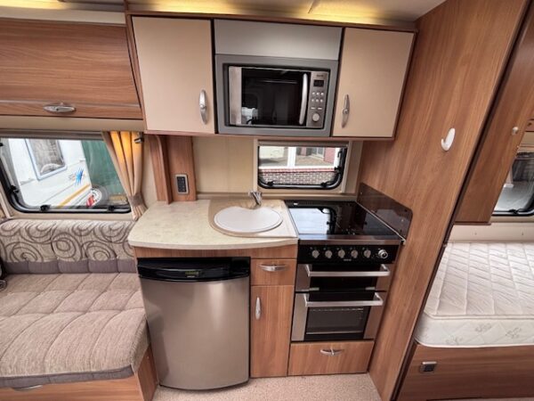 Swift Challenger 565 SR bj.2013 met MOVER en 2 APARTE BEDDEN - Afbeelding 15